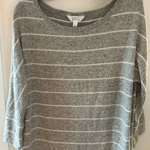 Market & Spruce women’s large gray and white striped top